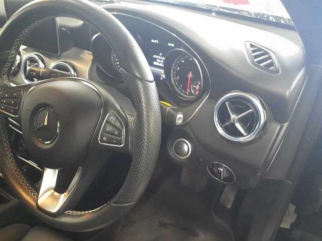 MERCEDES BENZ GLA CLASS 2017