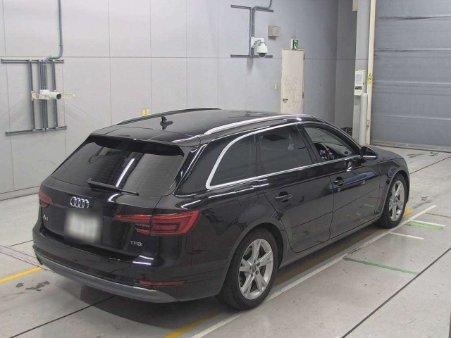 AUDI A4 2016