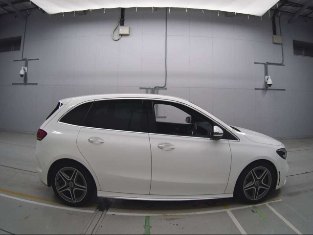 MERCEDES BENZ B CLASS 2021