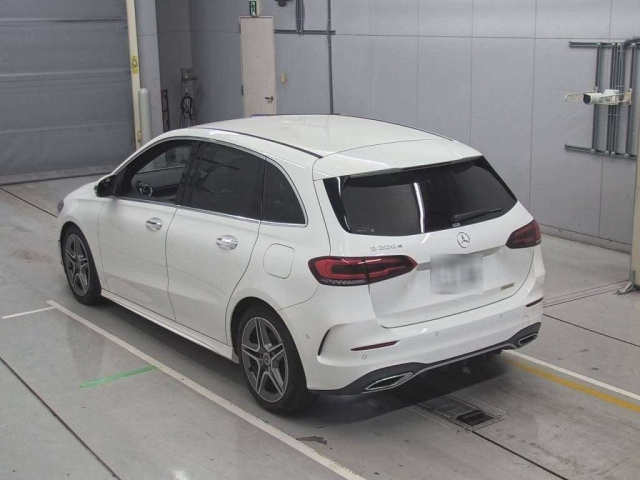 MERCEDES BENZ B CLASS 2021