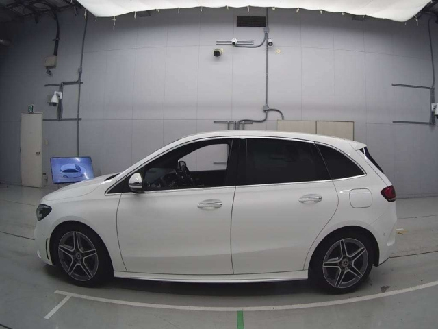 MERCEDES BENZ B CLASS 2021