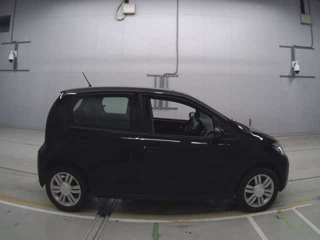 VOLKSWAGEN UP 2019
