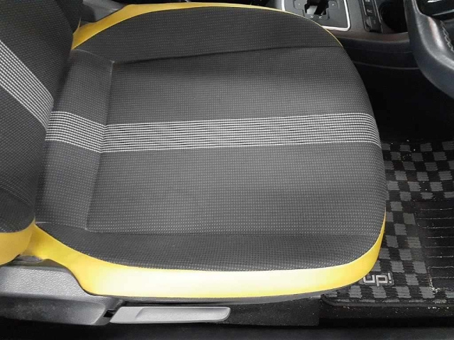 VOLKSWAGEN UP 2019