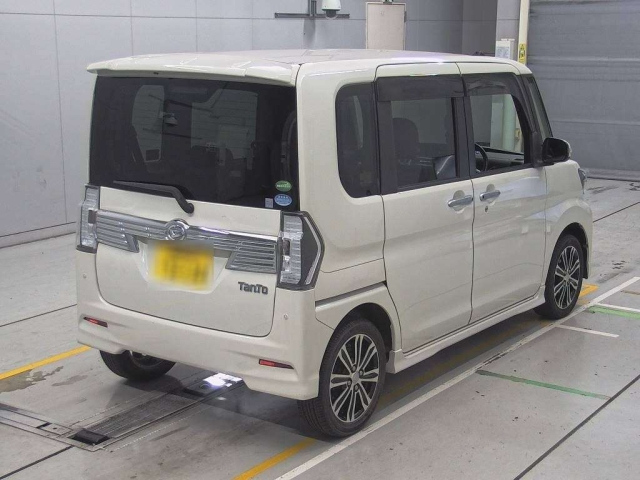 DAIHATSU TANTO 2017