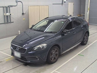VOLVO V40 2013