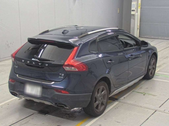 VOLVO V40 2013