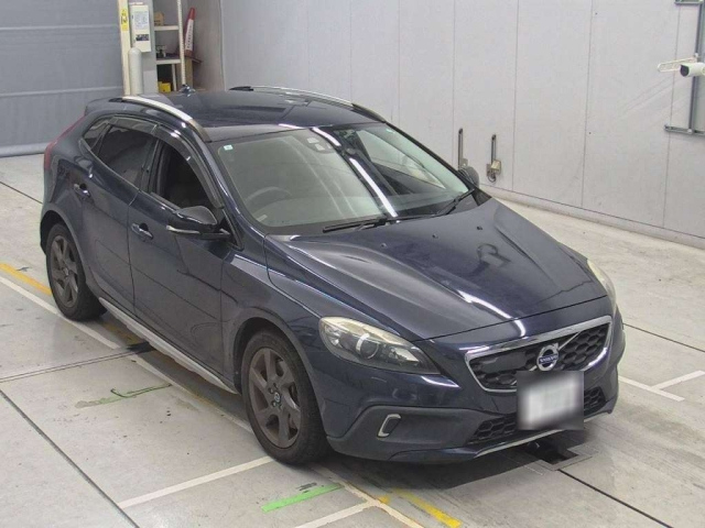 VOLVO V40 2013