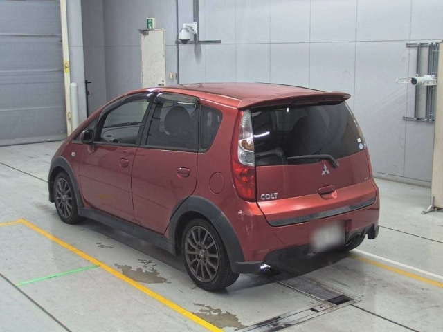 MITSUBISHI COLT 2011