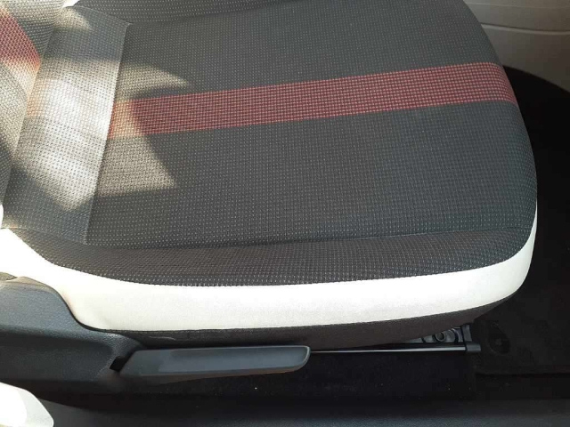 VOLKSWAGEN UP 2017