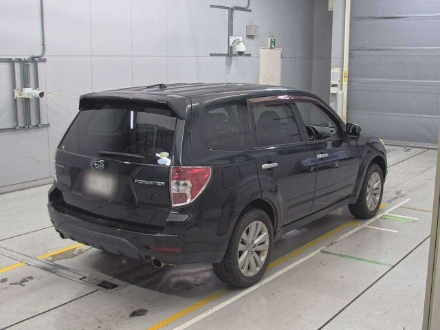 SUBARU FORESTER 2011