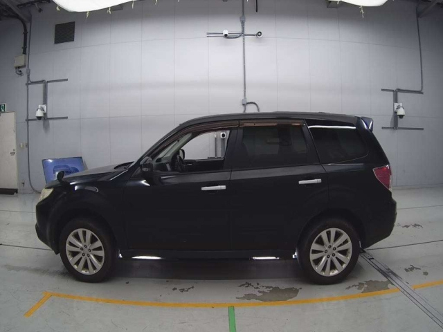 SUBARU FORESTER 2011