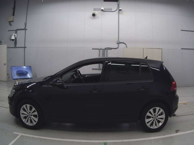 VOLKSWAGEN GOLF 2016