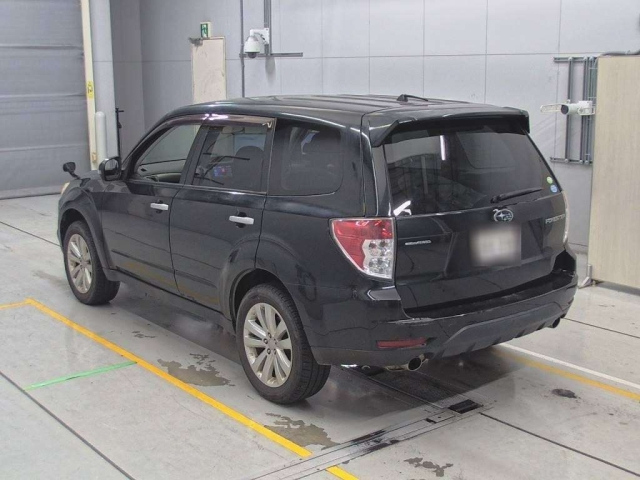 SUBARU FORESTER 2011