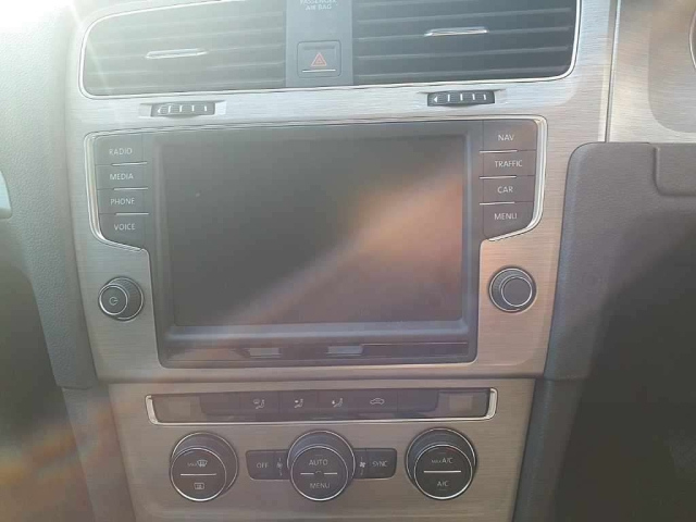 VOLKSWAGEN GOLF 2016