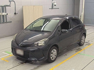 TOYOTA VITZ 2015