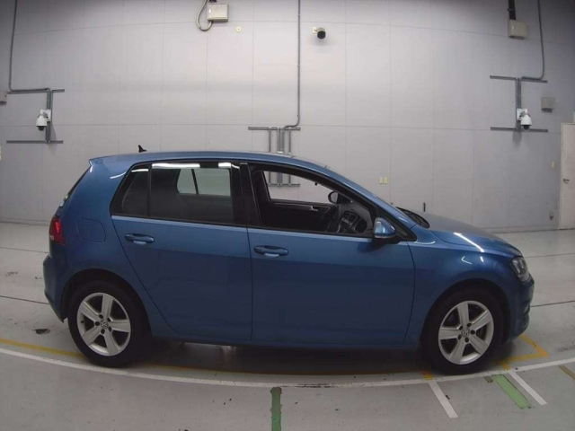 VOLKSWAGEN GOLF 2015
