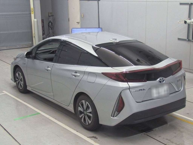 TOYOTA PRIUS PHV 2017