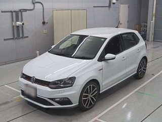 VOLKSWAGEN POLO 2016