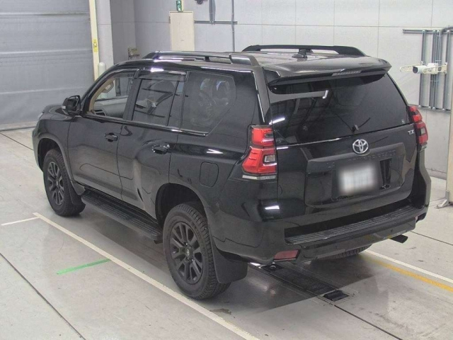 TOYOTA LAND CRUISER PRADO 2023