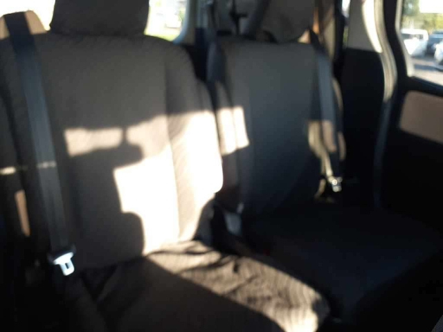 TOYOTA NOAH 2014