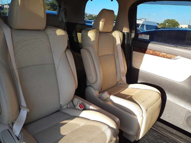 TOYOTA ALPHARD 2018