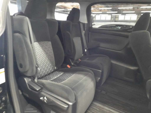 TOYOTA VELLFIRE 2015