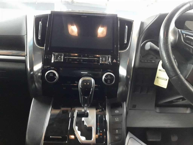 TOYOTA VELLFIRE 2015