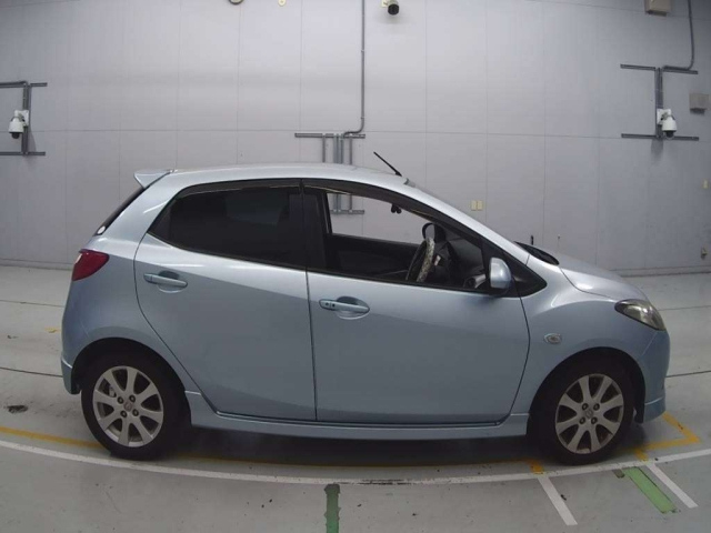 MAZDA DEMIO 2008