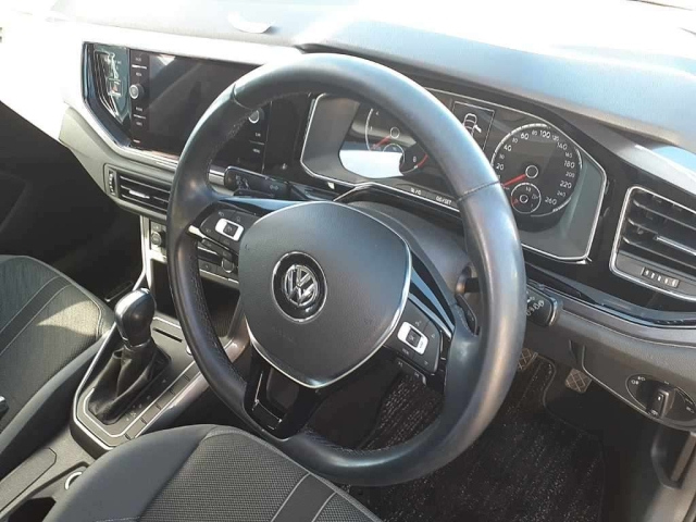 VOLKSWAGEN POLO 2018