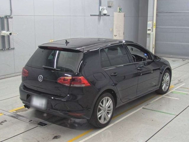 VOLKSWAGEN GOLF 2015