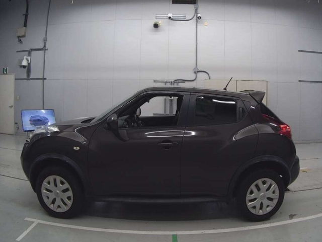 NISSAN JUKE 2013