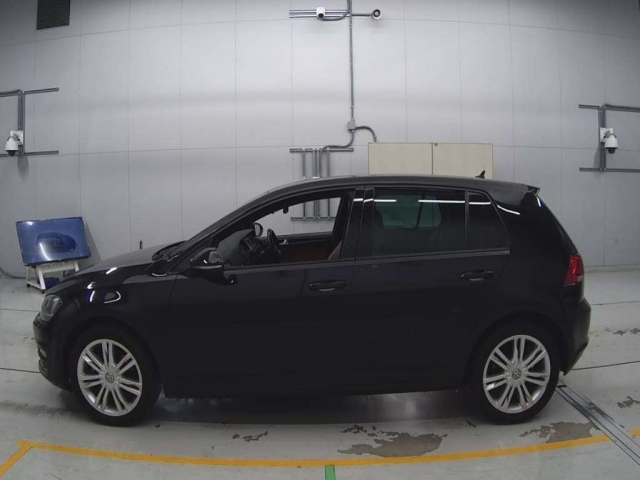 VOLKSWAGEN GOLF 2015