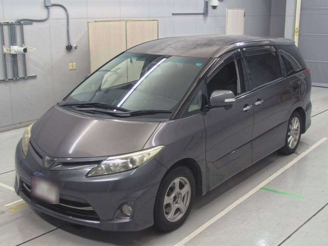 TOYOTA ESTIMA 2010