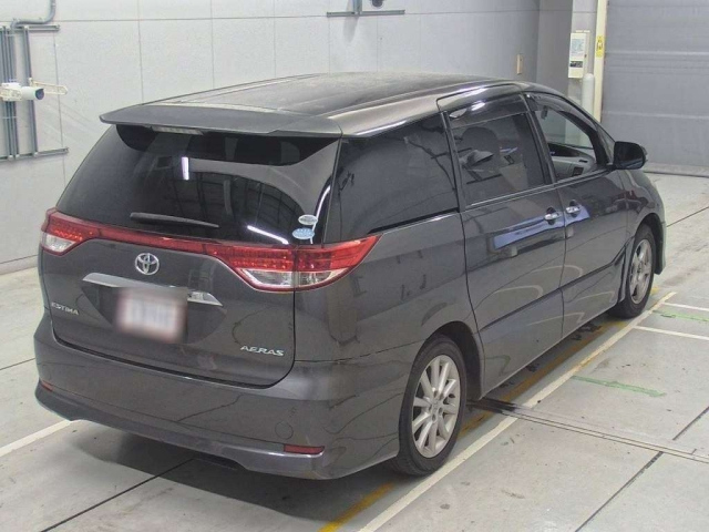 TOYOTA ESTIMA 2010