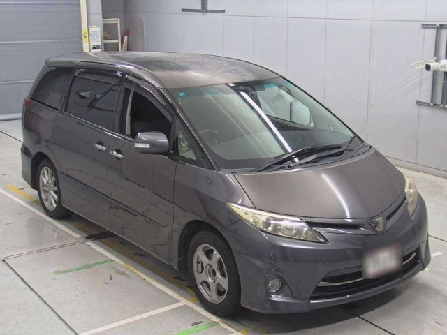 TOYOTA ESTIMA 2010