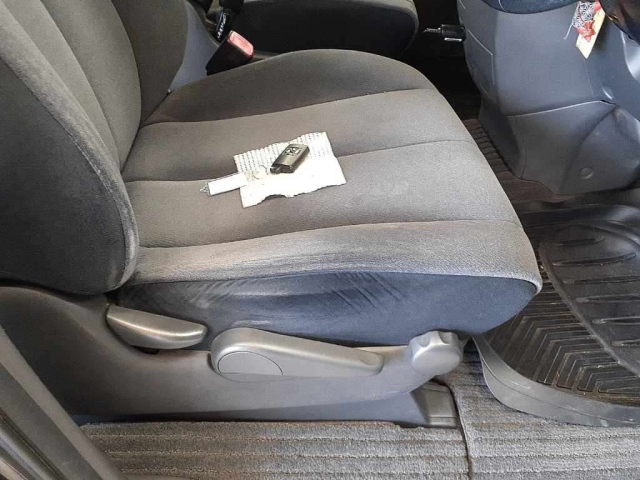 TOYOTA ESTIMA 2010