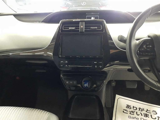 TOYOTA PRIUS 2019