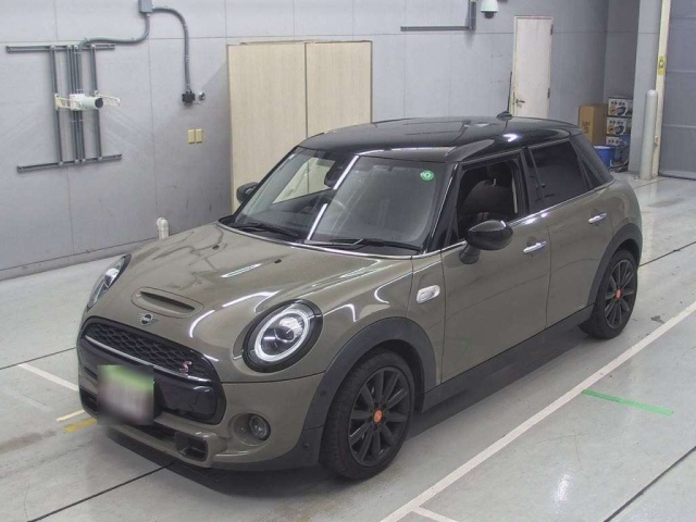 BMW MINI 2020