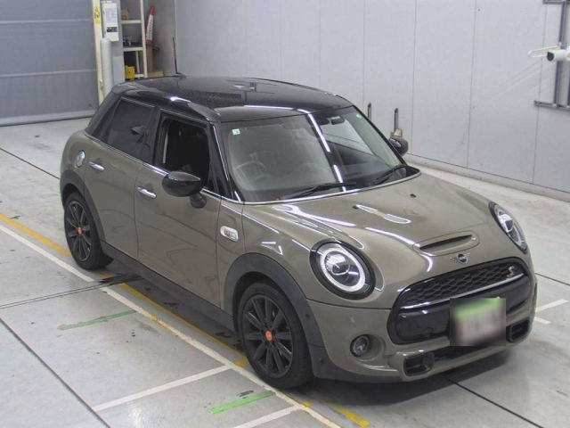 BMW MINI 2020