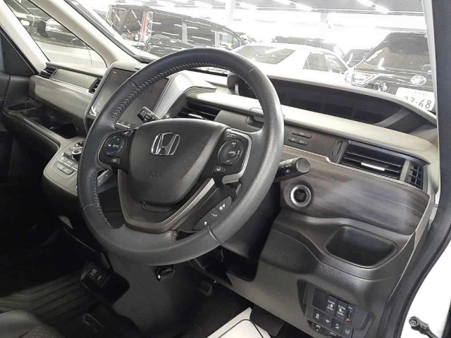HONDA FREED 2019
