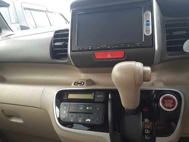 HONDA N BOX 2014