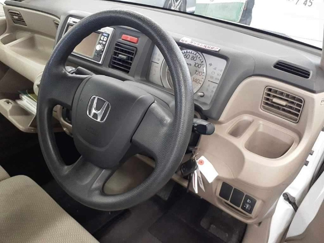 HONDA LIFE 2012