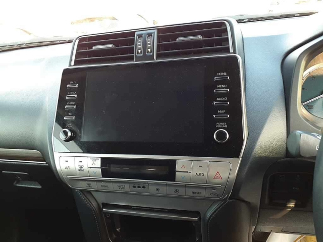 TOYOTA LAND CRUISER PRADO 2021