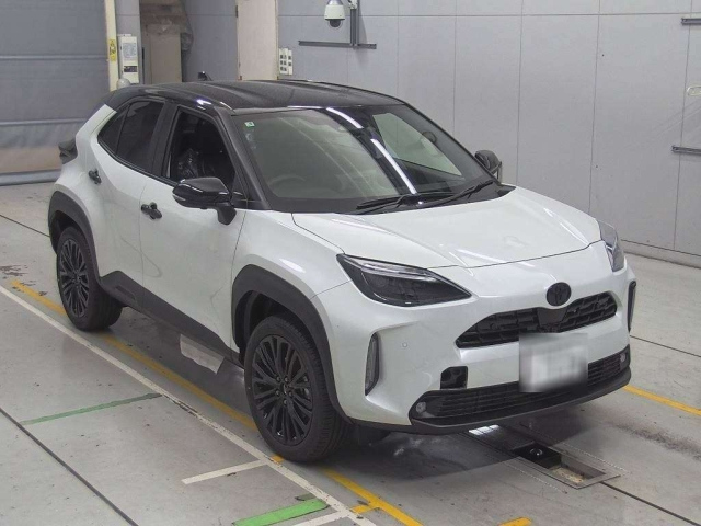 TOYOTA YARIS CROSS 2025