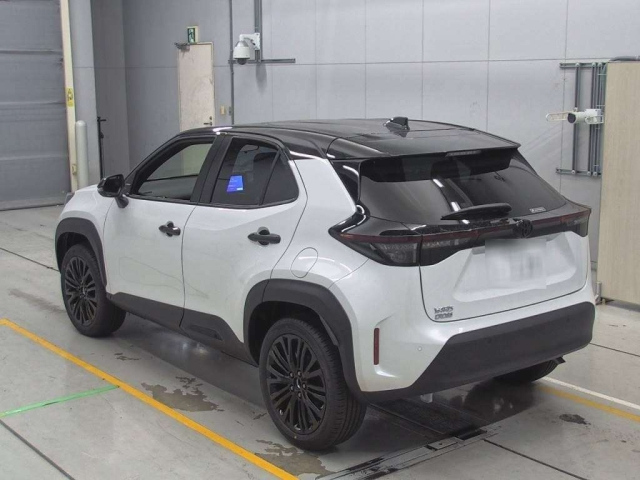 TOYOTA YARIS CROSS 2025