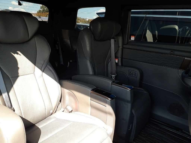TOYOTA ALPHARD 2024