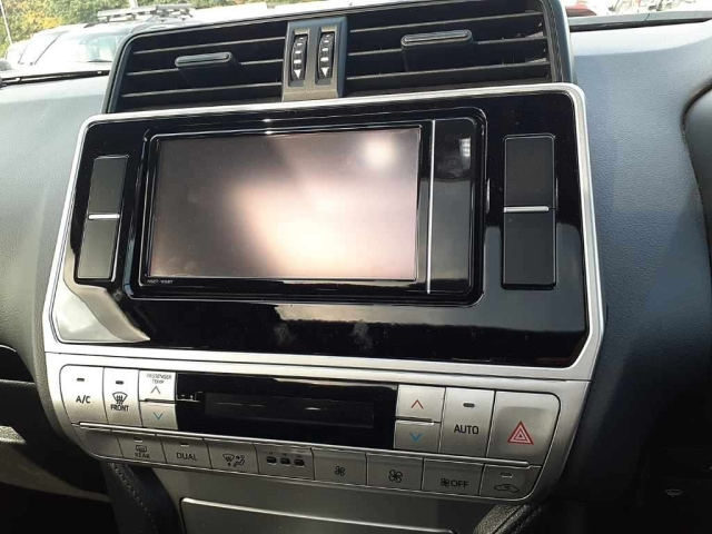 TOYOTA LAND CRUISER PRADO 2021