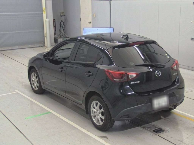 MAZDA DEMIO 2017