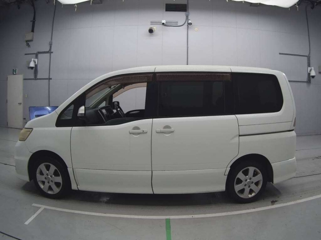 NISSAN SERENA 2008