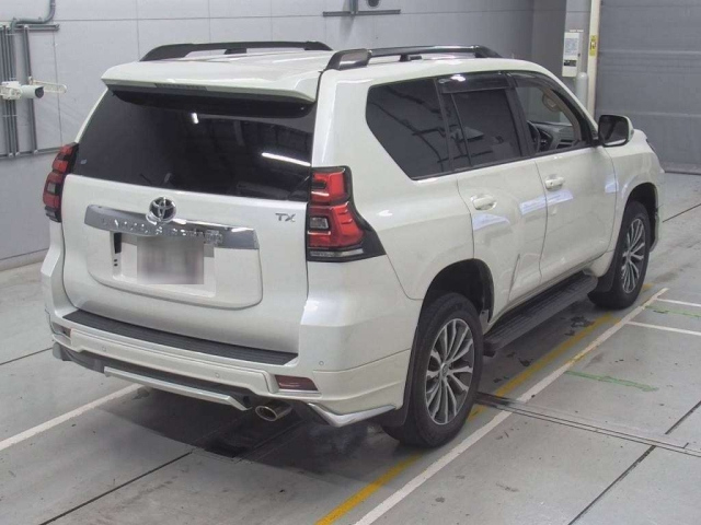 TOYOTA LAND CRUISER PRADO 2021